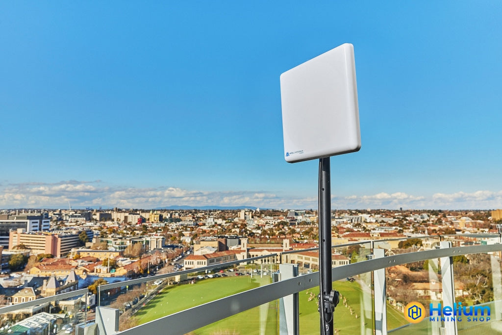 Antenna a pannello direzionale WIFI con attacco da palo Antenna a pannello direzionale WIFI con attacco da palo
